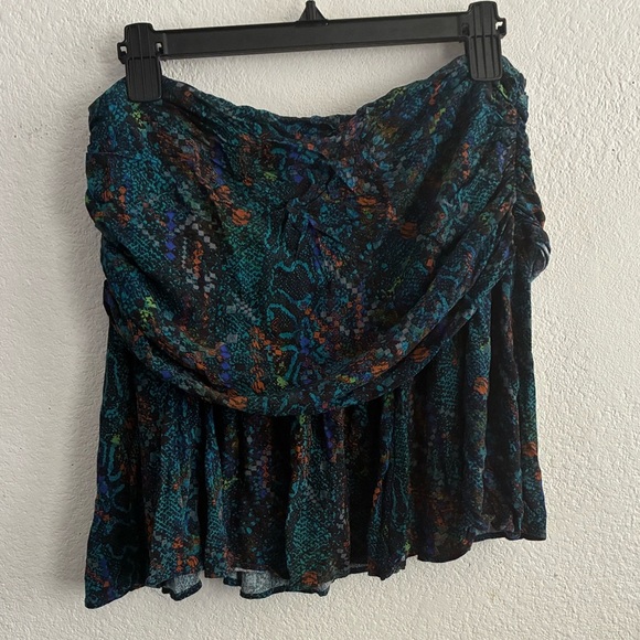 Free People Saturday Sun Mini Skirt Who is She
Combo 10 - Picture 8 of 16